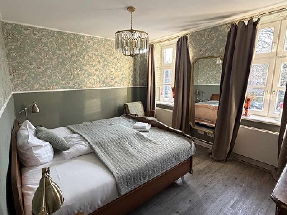 BoLA 24 Hamburg 2 SZ Familie Küche Parkplatz