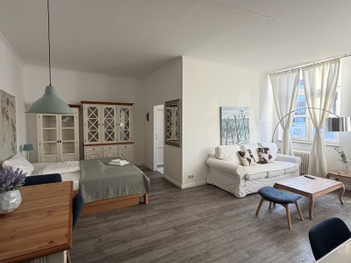 BoLA 21 Hamburg EG mit Parkplatz Hund