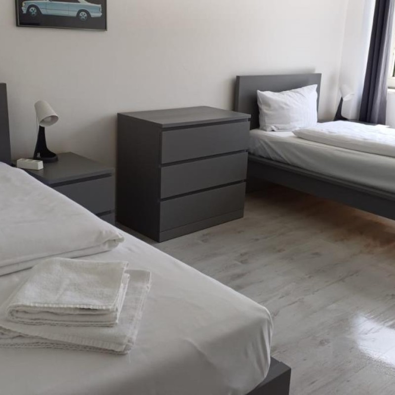 BoLA 7 Hamburg 2 Betten Handwerker Küche