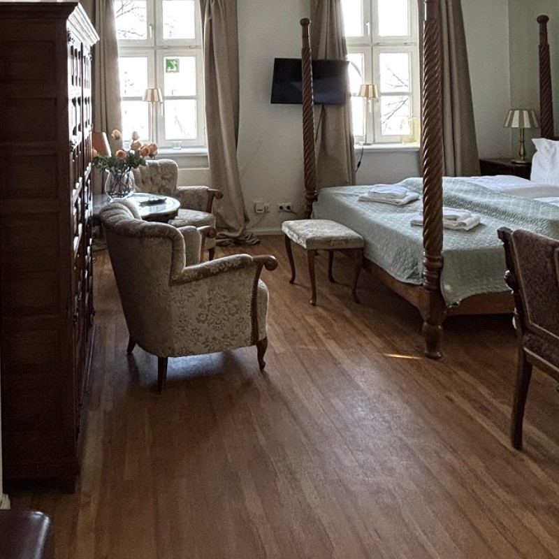 BoLA 25 günstig 2 Personen zentral Parkplatz