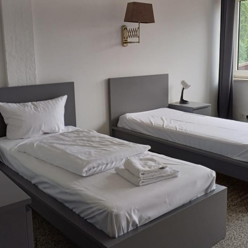 BoLA 2 Hamburg 3 Betten Unterkunft günstig